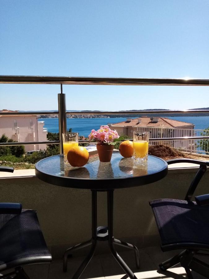 Apartman Mikola With Sea View Traù Esterno foto