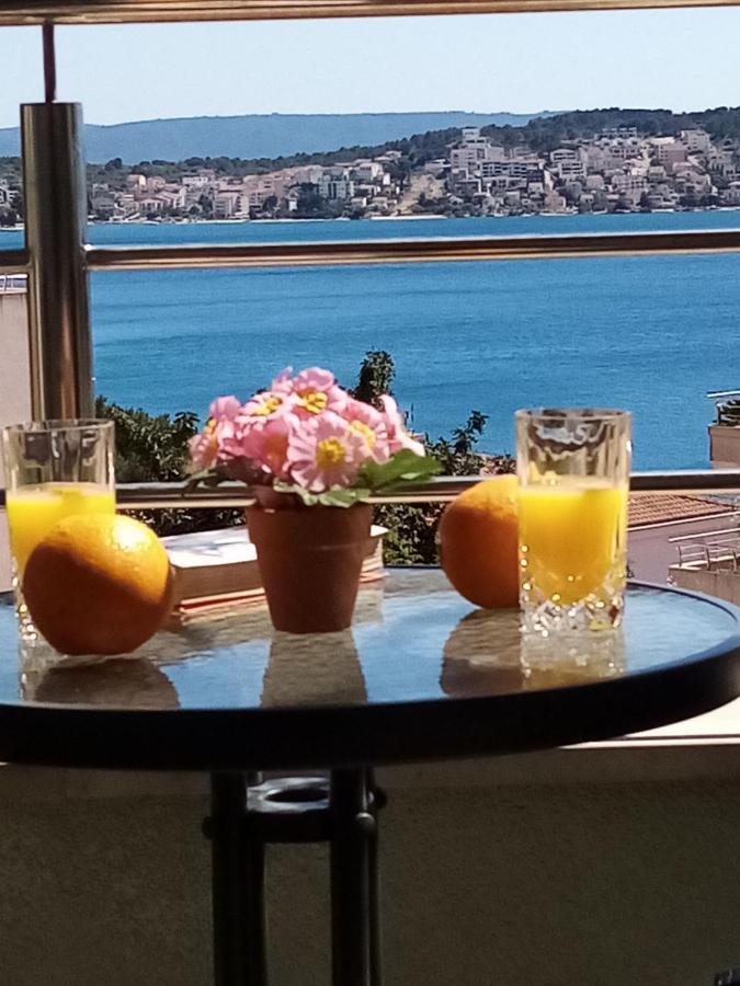 Apartman Mikola With Sea View Traù Esterno foto